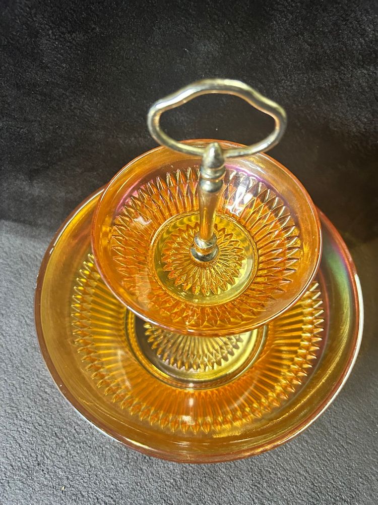 GORGEOUS JEANNETTE ANNIVERSARY MARIGOLD IRIDESCENT 2 TIER FRUIT OR CHIP/DIP SET