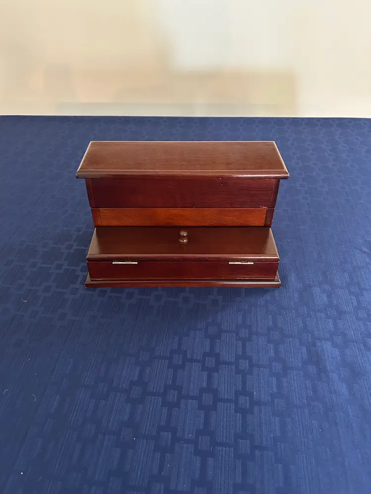 Vintage Bombay Company Wood Jewelry/Trinket Box 10 X 5.5 Inches Excellent Condition