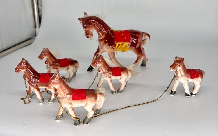 Vintage Ceramic Figurines Horse Colts Red Blankets Fur Japan Circus