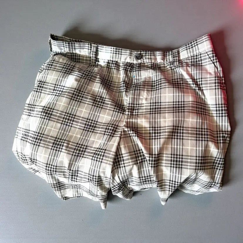 IZOD Performx plaid shorts size 38 polyester