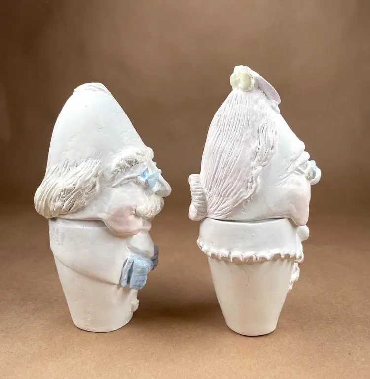 EASTER Department 56  Egg Heads plus Bodies - Head come off Body - Lot of 2 5.75" Spring Collectible Decor RARE