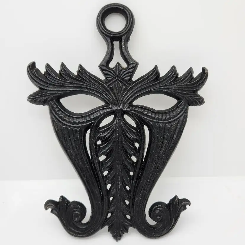 Doodlers Dream Black Cast Iron Trivet, 9-18