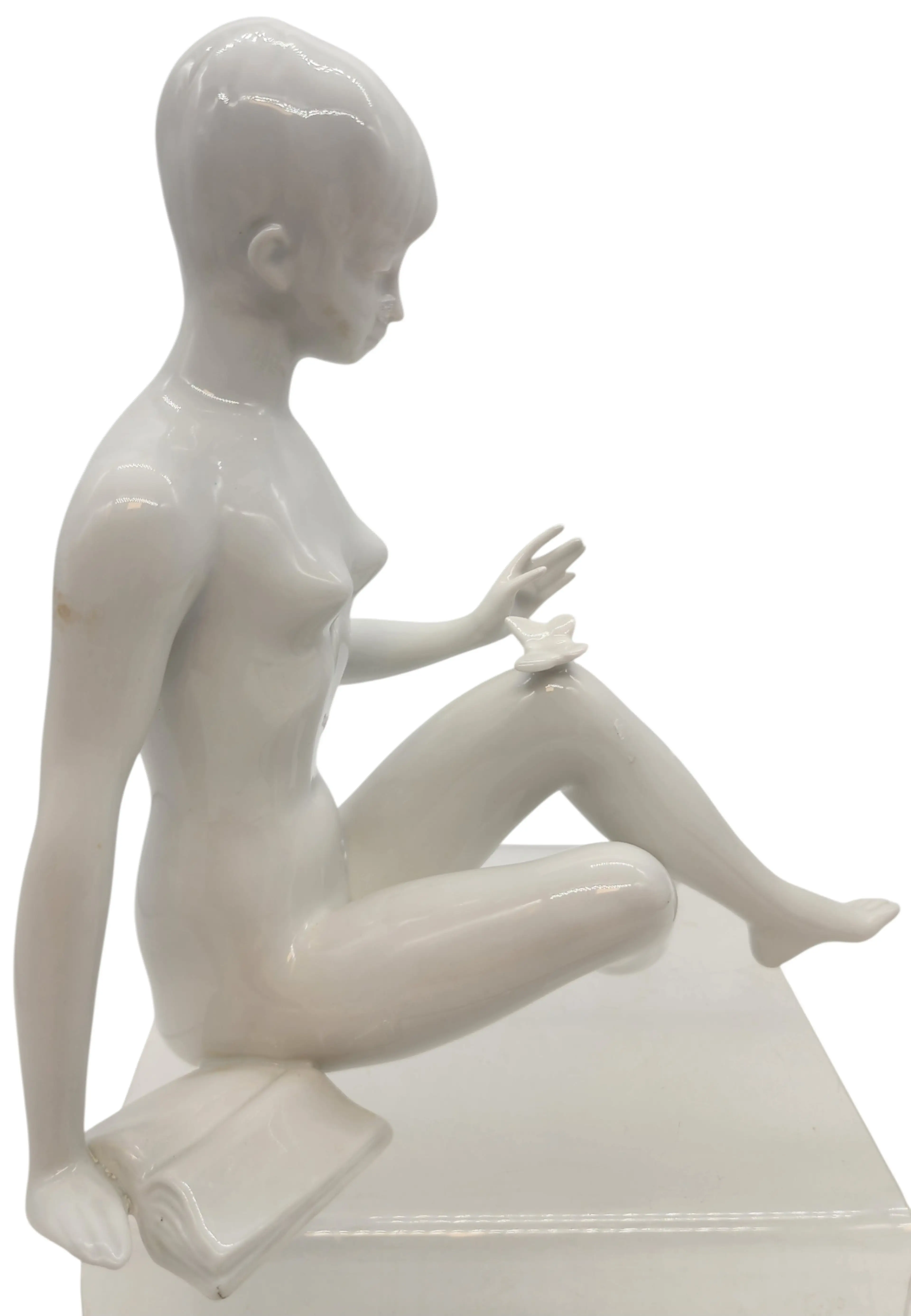 Image 4 of 10