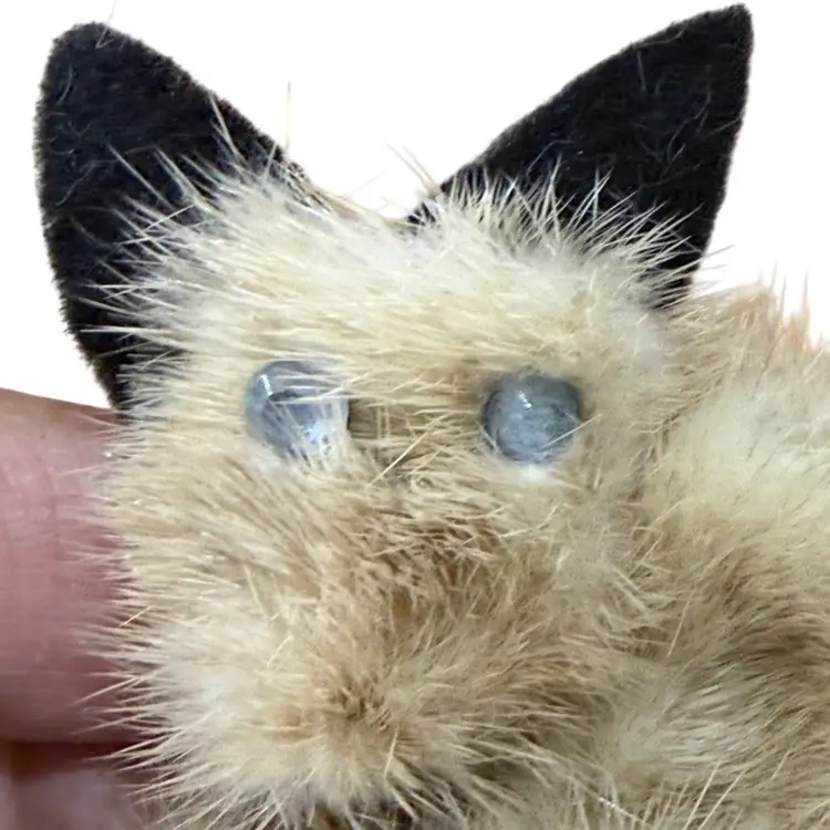 Mink Cat Brooch