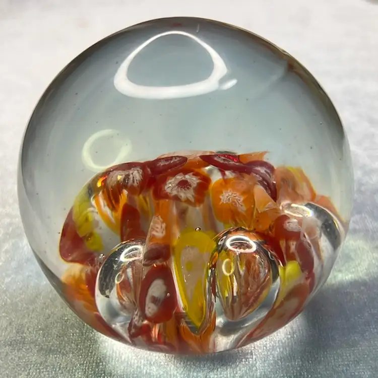 Beautiful Paperweight 2.5” Across Controlled Teardrop Bubbles Orange Red Yellow Millefiori