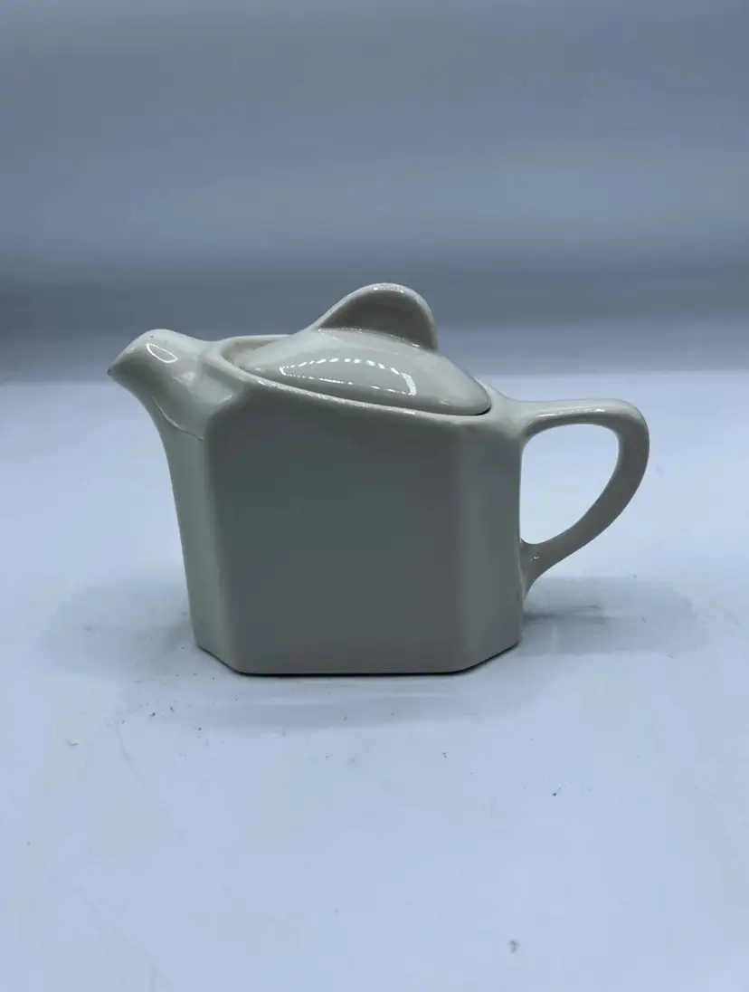 Big HALL Single Serve Mini Teapot Tea Pot White Sleek Vintage Mid Century Modern