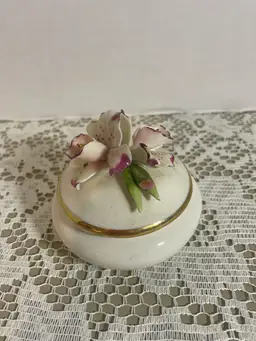 Capodimonte Floral Trinket Box