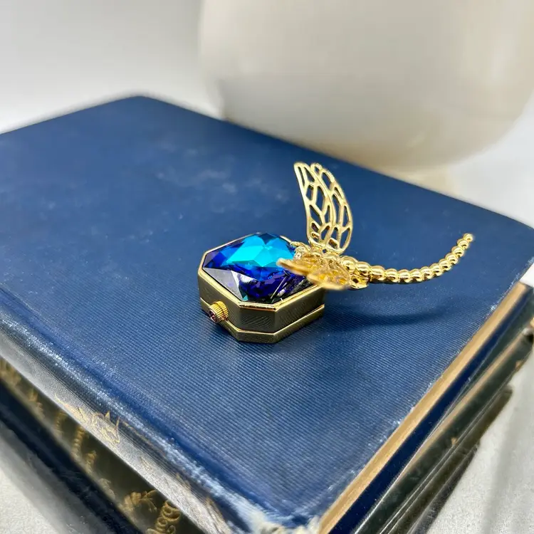 2008 Estée Lauder White Linen Crystal Blue Dragonfly Compact Solid Perfume