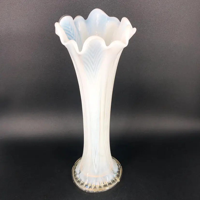 Vintage Northwood French White Opalescent Stretched Feathered Swung Glass Vase