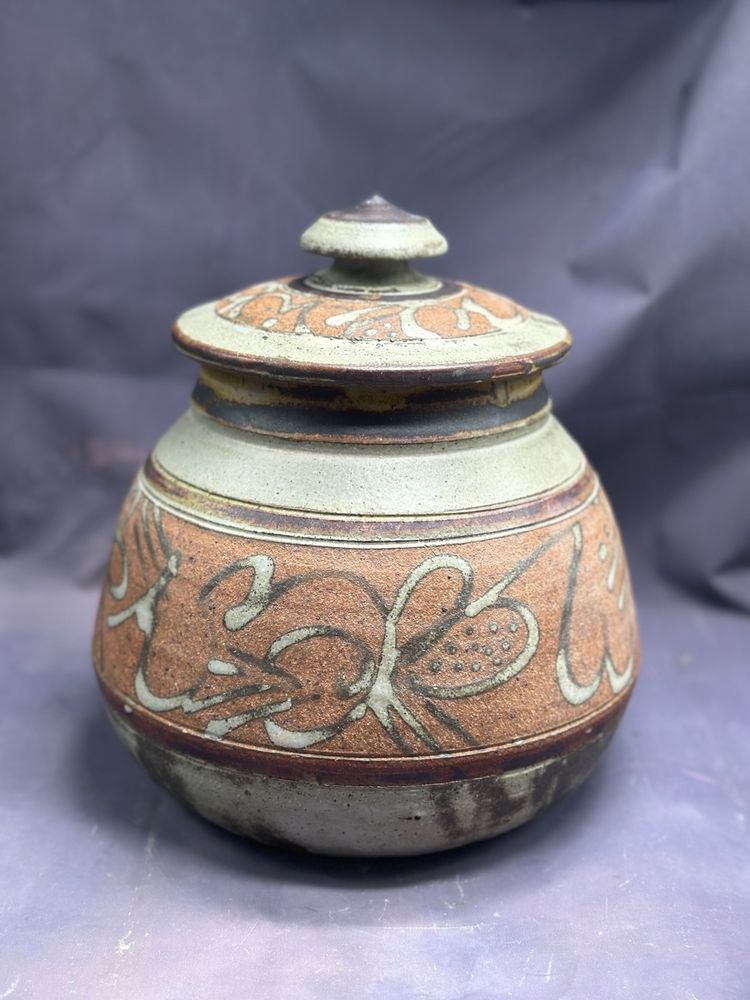 SALE Vintage Studio Art Pottery Lidded Bowl Pot Bean Artisan Mark Stamped Amazing