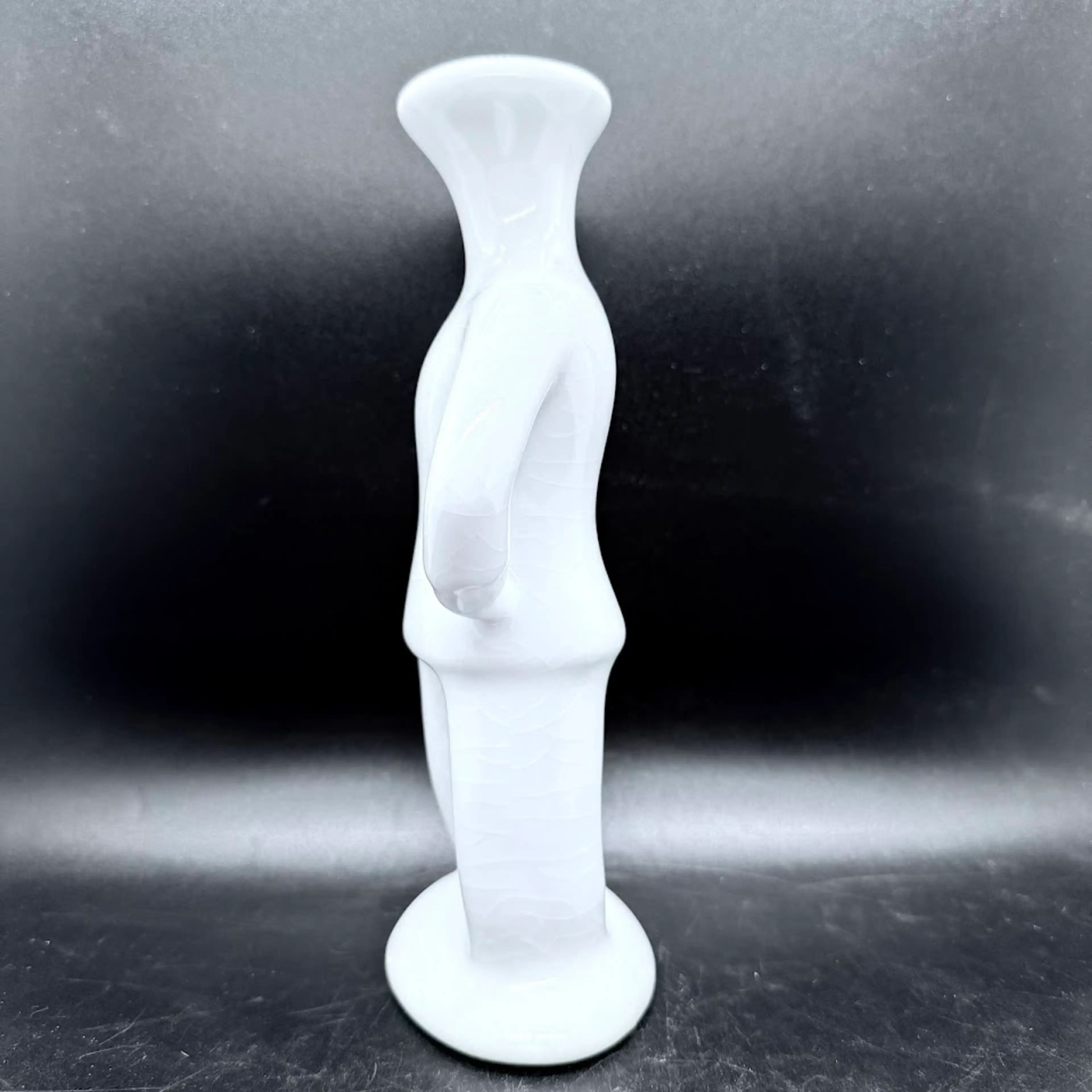 Image 2 of 11