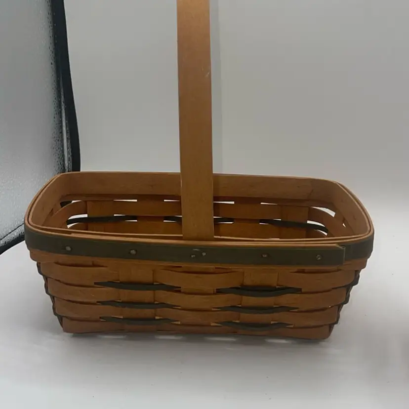 Longaberger Fixed Handle Basket With Green  1993 10” X10.5”