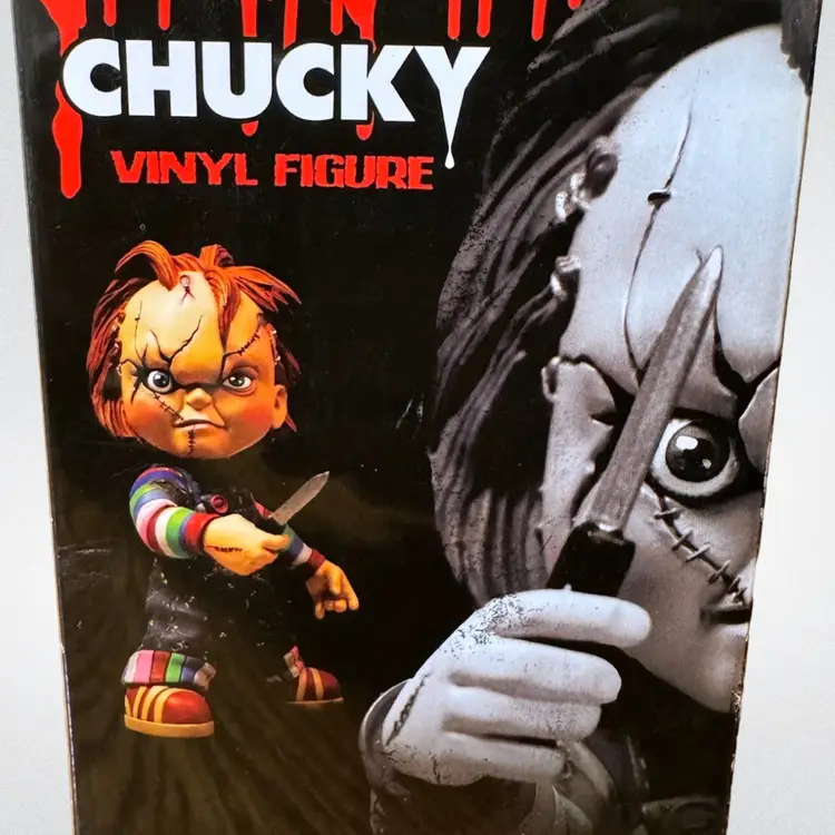 Chucky Premium Vinyl Figurine 