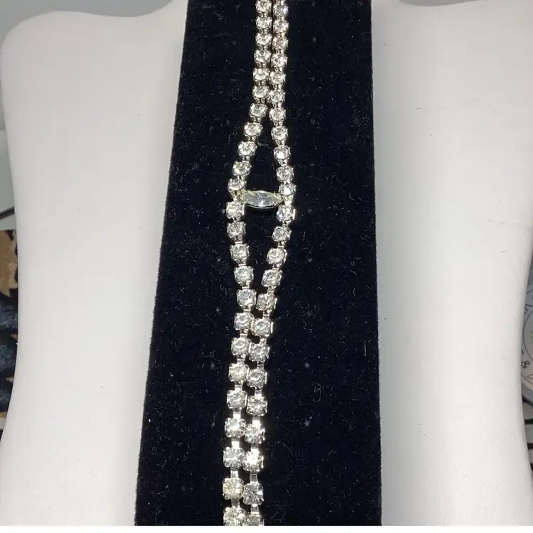 Rhinestone Bracelet 7”