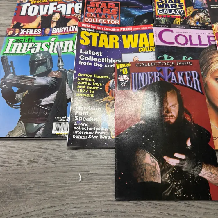 Pop Culture Magazine Lot Of 17