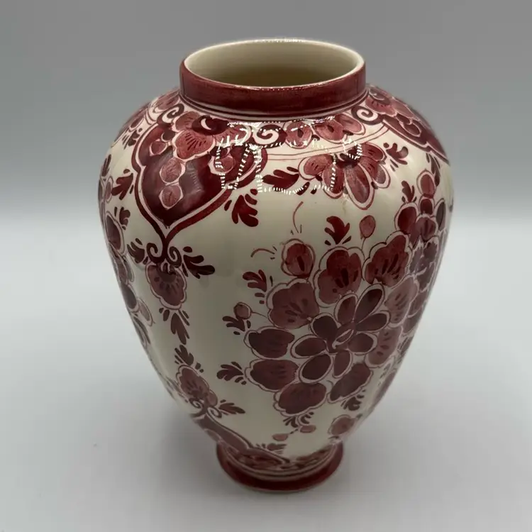 Regina Delft Holland Red Vase: Possible Was A Ginger Jar…