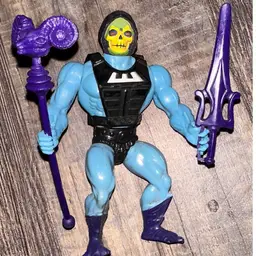 Skeletor Wrong chestplate right weapons