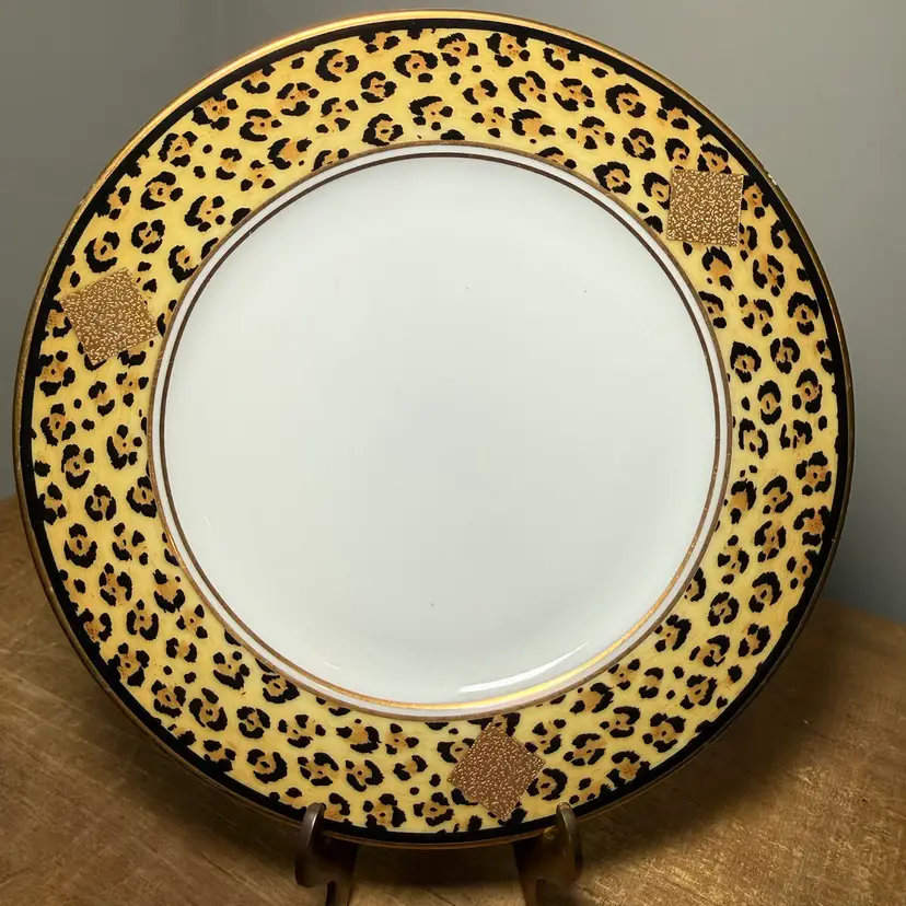 Lynn Chase Amazonian Jaguar Plate