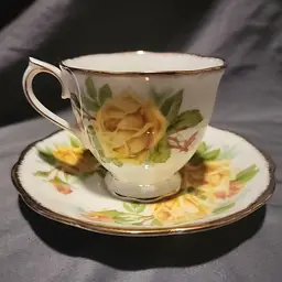 Royal Albert England Yellow Tea Rose Fine China Tea Cup and Saucer Vintage