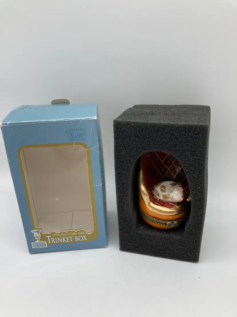 Sleeping Cat Kitten in Chair Trinket Jewelry Box 3"