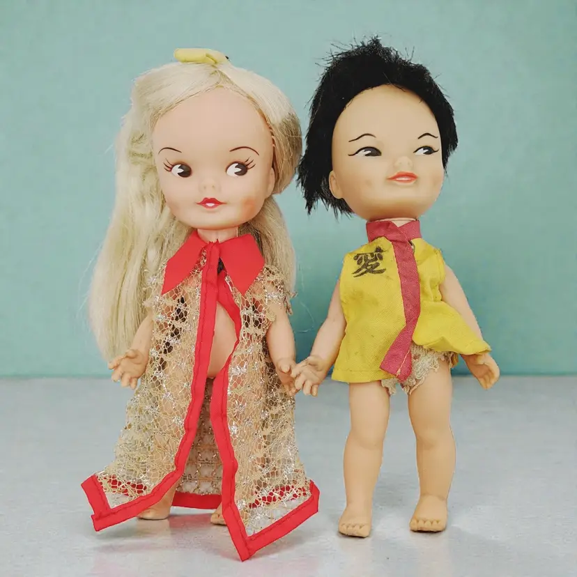 Vintage Remco Heidi & Jan Asian Pocket Book Dolls Clothes Mesh Robe Not Working