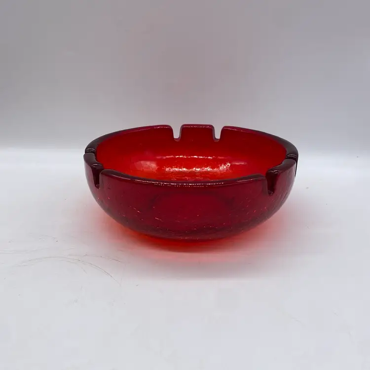 Vintage Mid Century MCM Red Crackle Glass Cigar Cigarette Ashtray