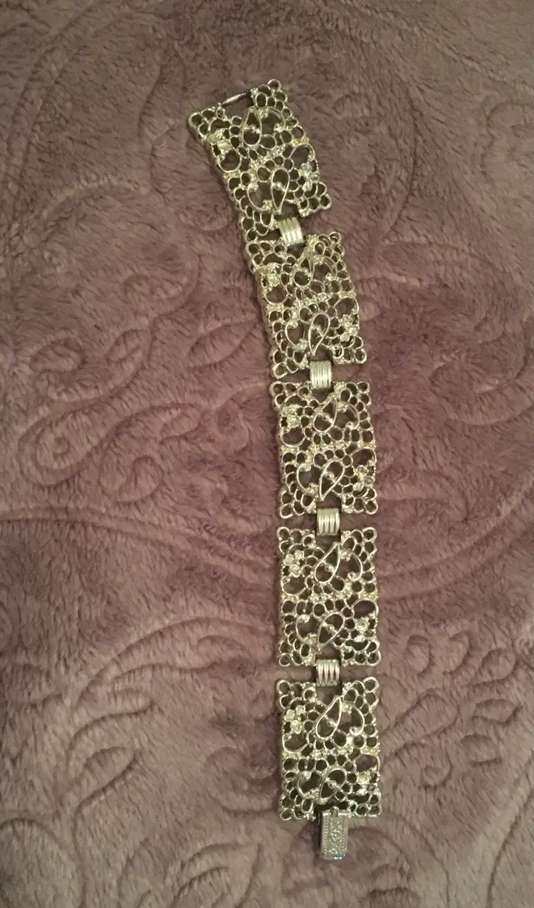 EMMONS signed filigree Bracelet