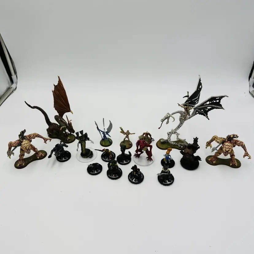Heroscape & Other Hand Painted Warriors Hand Painted Miniatures Lot 18 Pieces