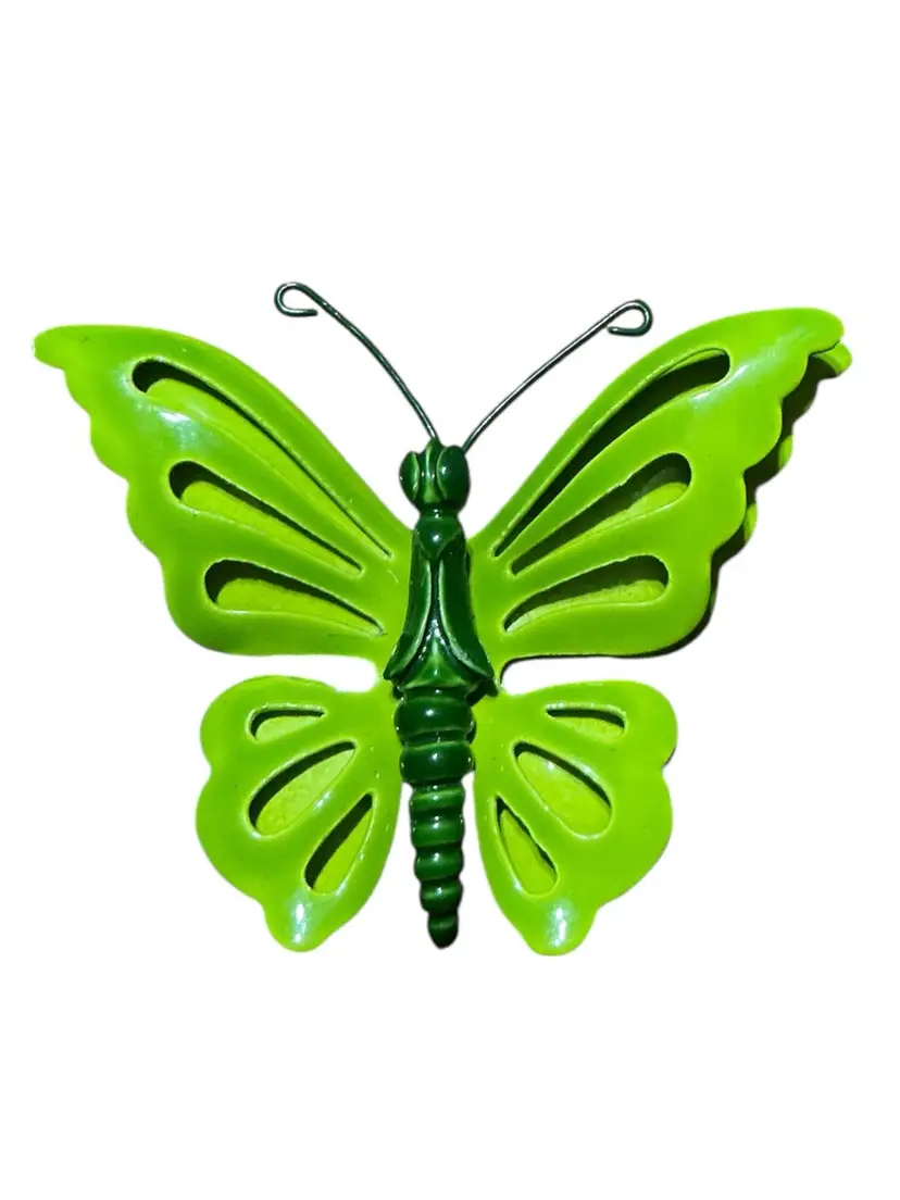 3D Green Enamel Butterfly Brooch 2 1/4βx1 3/4β KK61