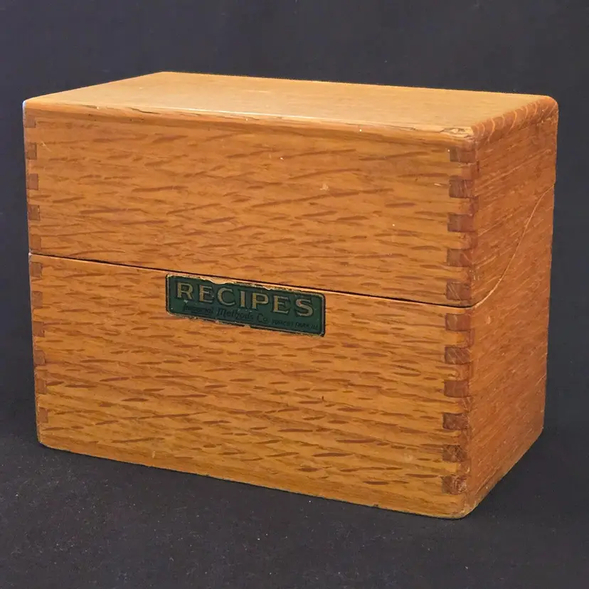 Dovetailed Wood Recipe Box Index Card File (with alphabet cards) IMPERIAL METHODS Vintage