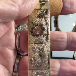 Gold Tone Flower Mesh Panel Bracelet