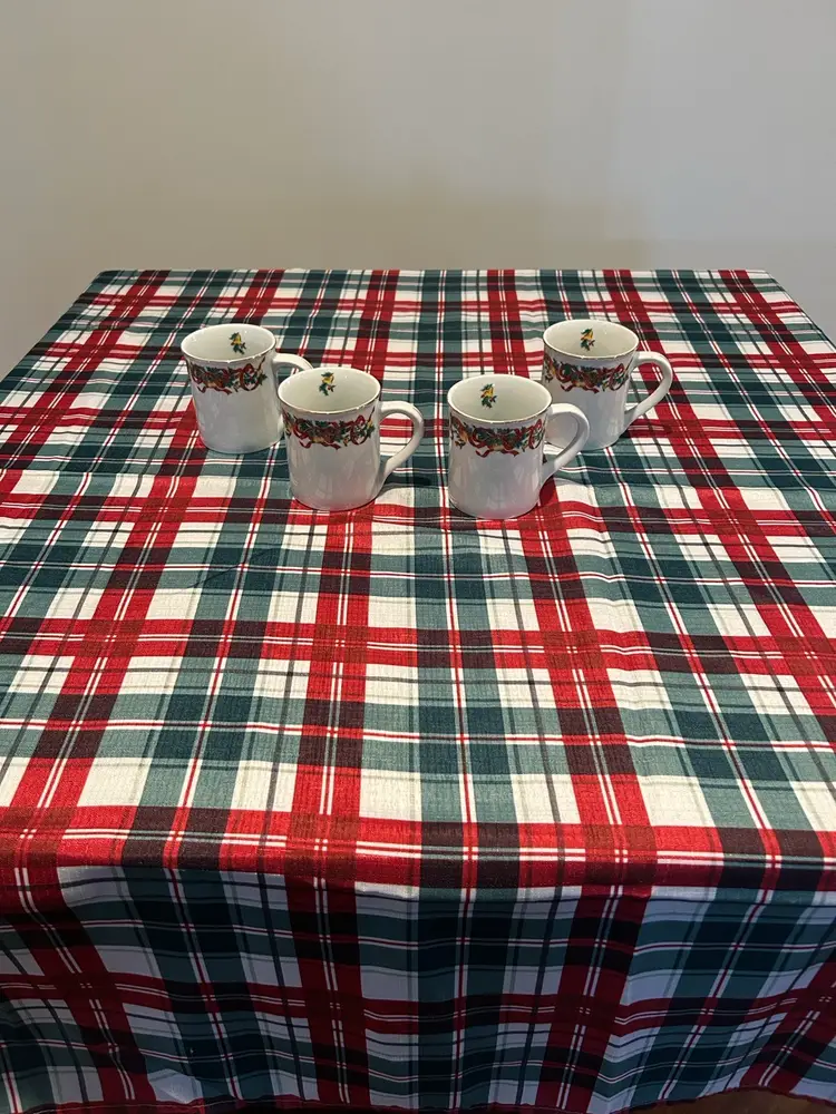 Holiday Ribbon Mug Set Of 4 By Home Accents Wt 4# 6 Oz With Box