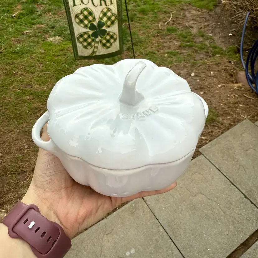 Staub White Ceramic Pumpkin Cocotte Baking Dish Stoneware