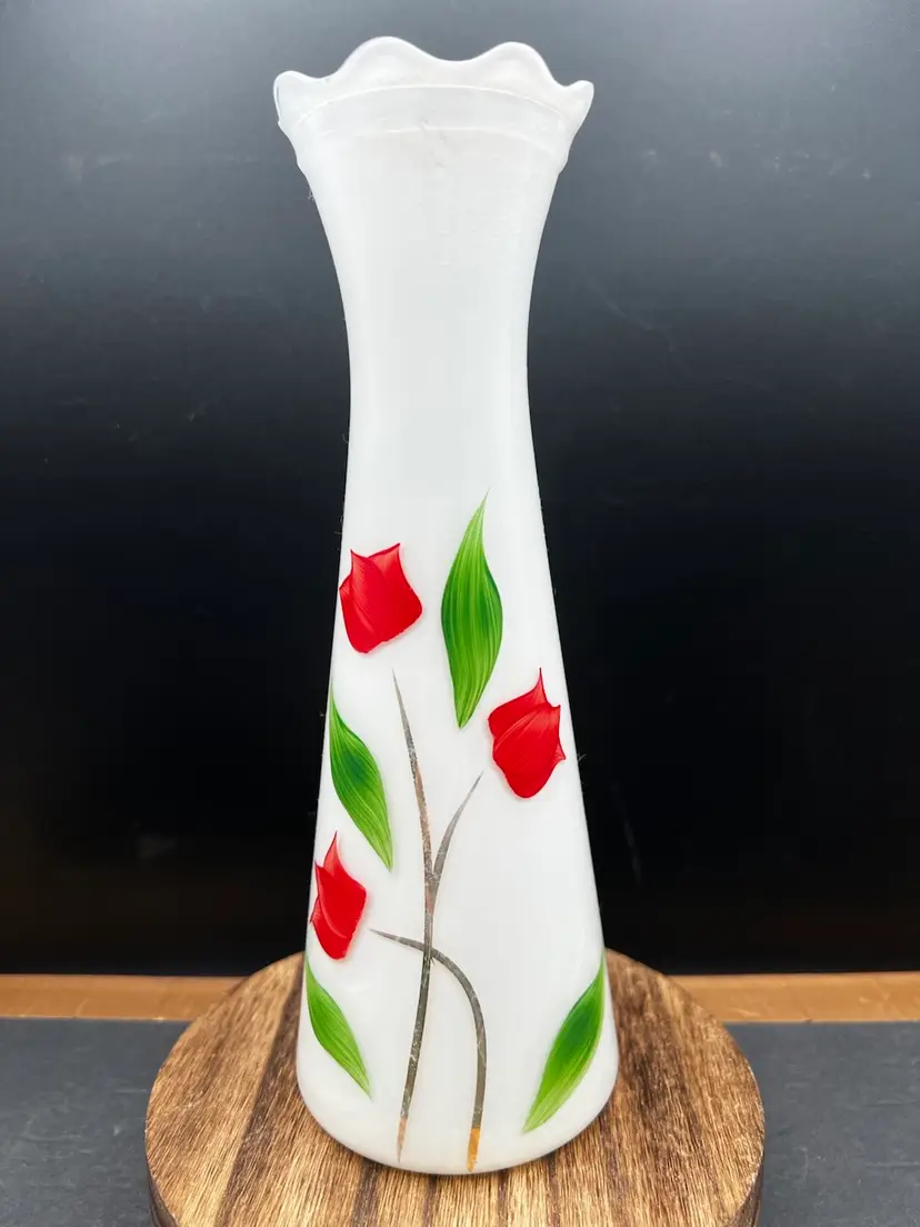 #779B Vintage Bartlett Collins White Glass Hand Painted Red Tulip Flower Vase With Scalloped Rim And Gold Accents