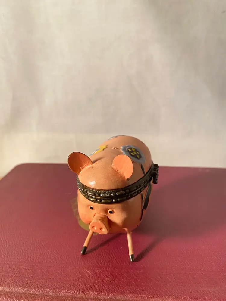 Painted Pig Hinged Trinket Box
