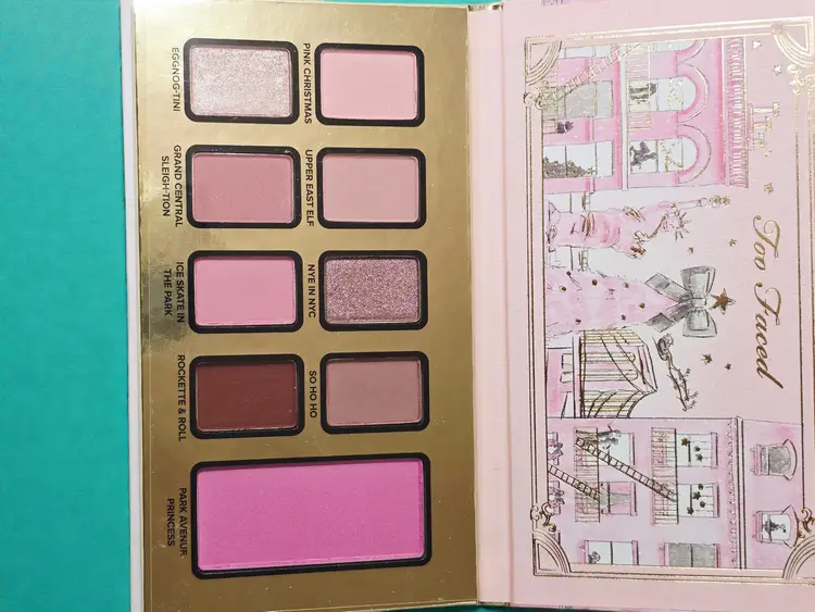 MWOB Too Faced Christmas In New York Breakaway Face and Eye Palette