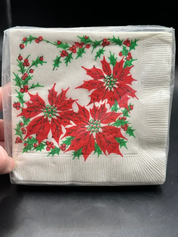 Vintage 24 Poinsettia Beverage Napkins (Turtle Press) NOS