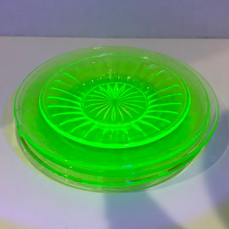 Set Of 5 Uranium Glowy Glass Plates