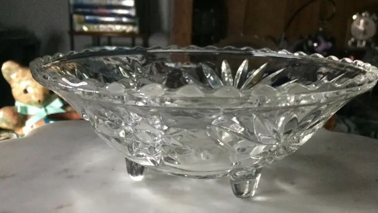 Vintage Anchor Hocking Star of David Candy Dish 6 3/4" wide x 2 1/2" tall.