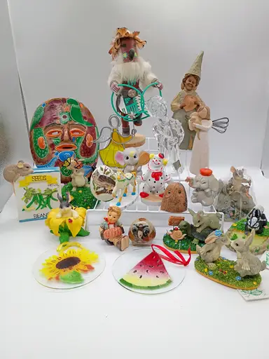 Figurines and more 1-5$ Starts