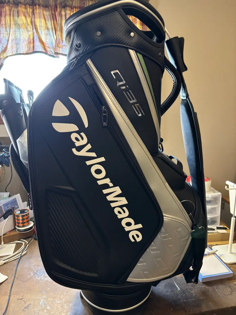 Taylormade Staff Bag
