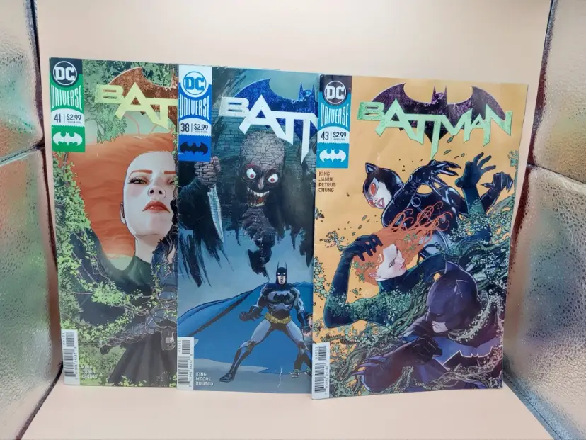 DC Universe Comics - Batman - Set Of 3 - #38, #41, #43