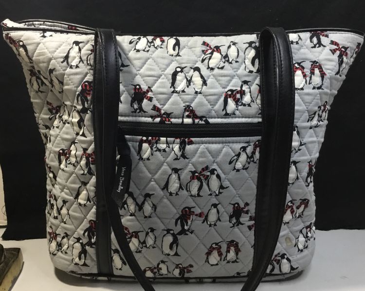 Vera Bradley purse, Playful Penguins pattern, zip, faux leather trim & handles