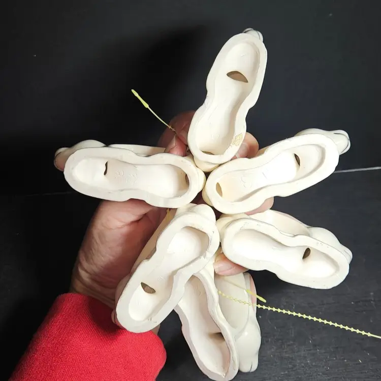 6 Hobbyist Bunny Napkin Rings