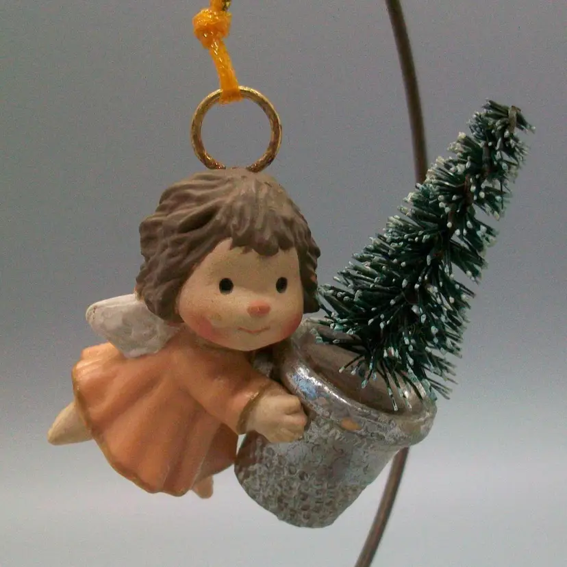 Hallmark Keepsake Ornament 1981 Thimble Angel Tree 4th in Series No Box
