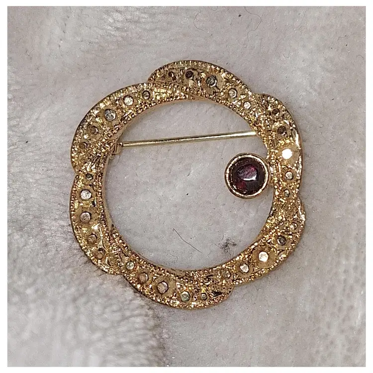 Gold-tone Brooch