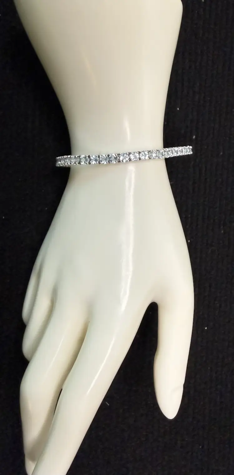 925 Solid Sterling Silver Natural Blue Topaz Gemstone Tennis Bracelet. 7 In