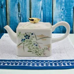 Franklin Mint Victoria & Albert Museum KYOTO Japan Miniature Teapot 1985 Vtg