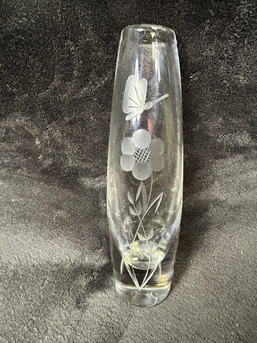 MAGNOR Norway Etched Flower Crystal Glass Bud Vase