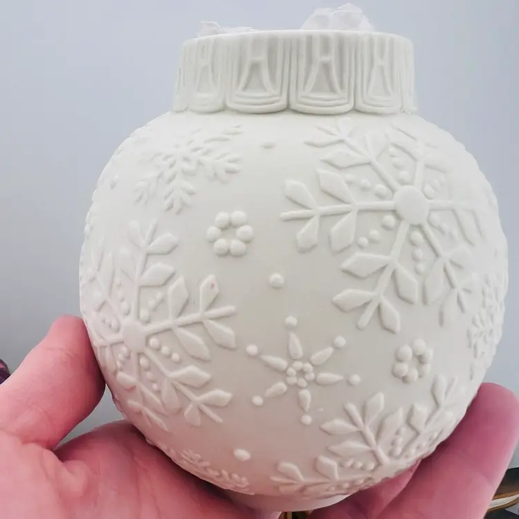 Lenox Ornamental Glow Snowflake Scroll Votive Ceramic Candleholder New In Box 4”